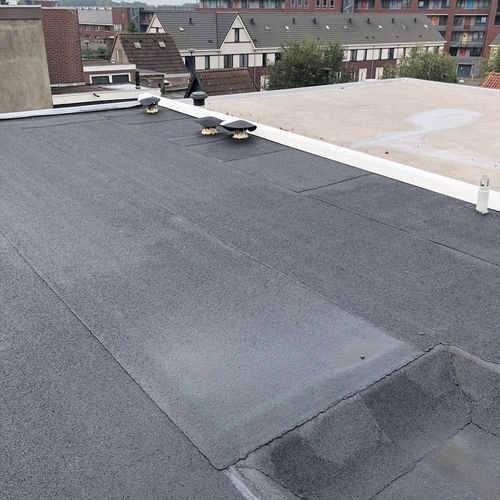 Een nieuw bitumen dak in Ermelo Een nieuw bitumen dak in Ermelo